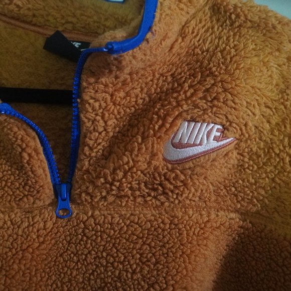 NIKE Fleece Half-Zip Pullover - Picture 3 of 6